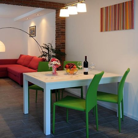 Apartment Outlet Split Phòng bức ảnh